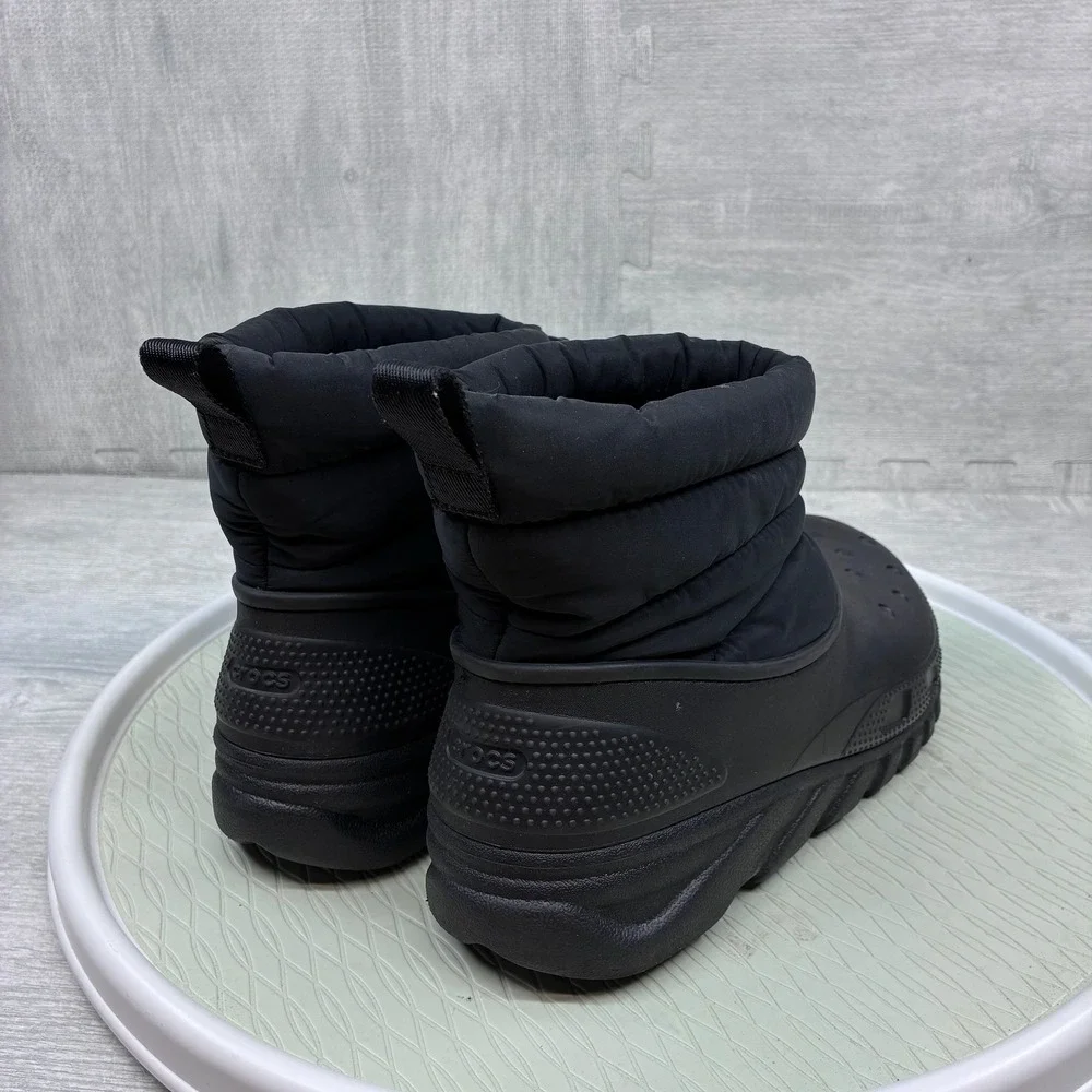 CROCS good preowned